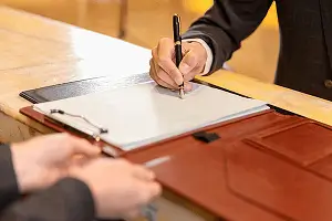 孟加拉国的人到比利时旅游价格攻略